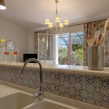 Mimosa Corner Holiday home Monreale