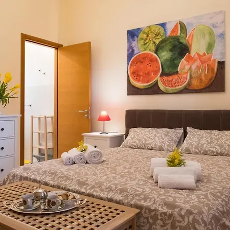 Mimosa Corner Holiday home Monreale