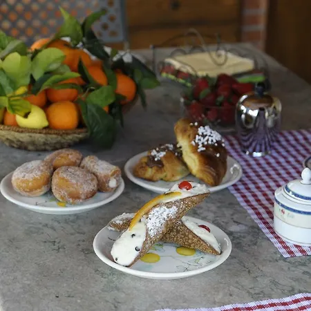 Mimosa Corner Holiday home