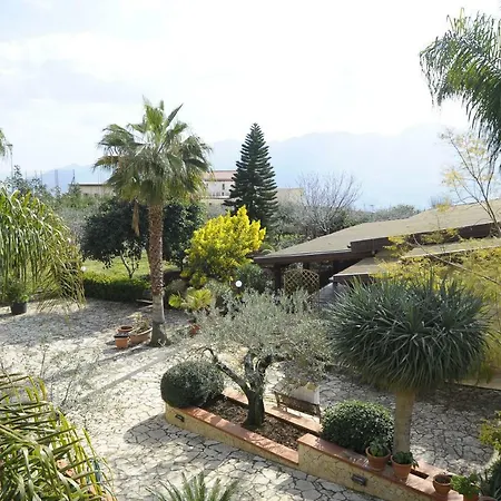 Mimosa Corner Holiday home