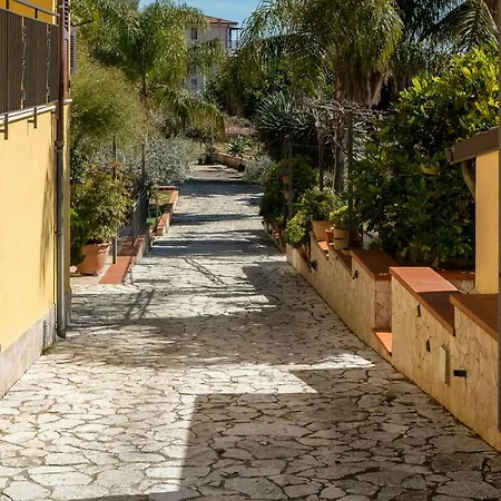 Holiday home Mimosa Corner Monreale