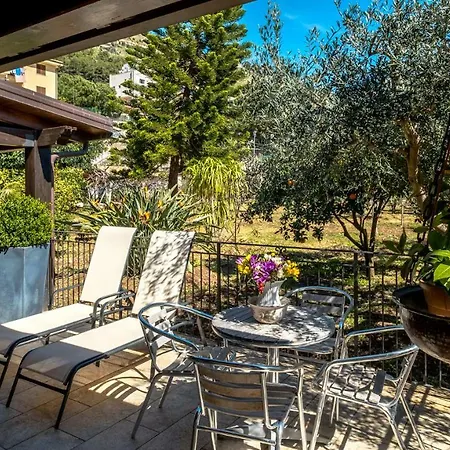 Holiday home Mimosa Corner Monreale